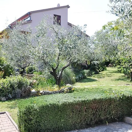 Giuliano Apartment